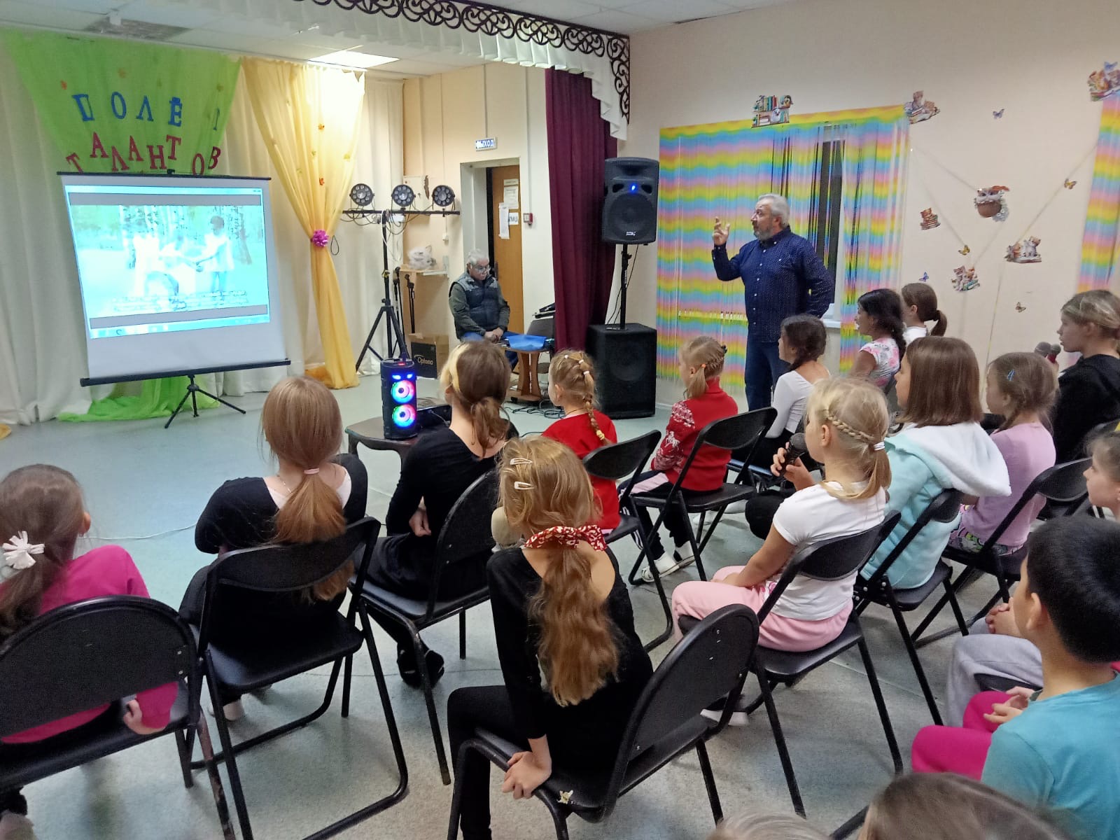 Вы сейчас просматриваете Песни из любимых мультфильмов в ДК «Полет» г.о. Чехов