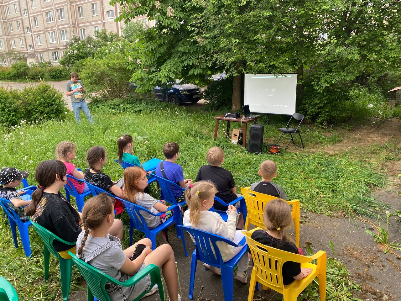 Вы сейчас просматриваете Летний кинотеатр в поселке Мещерское м.о. Чехов