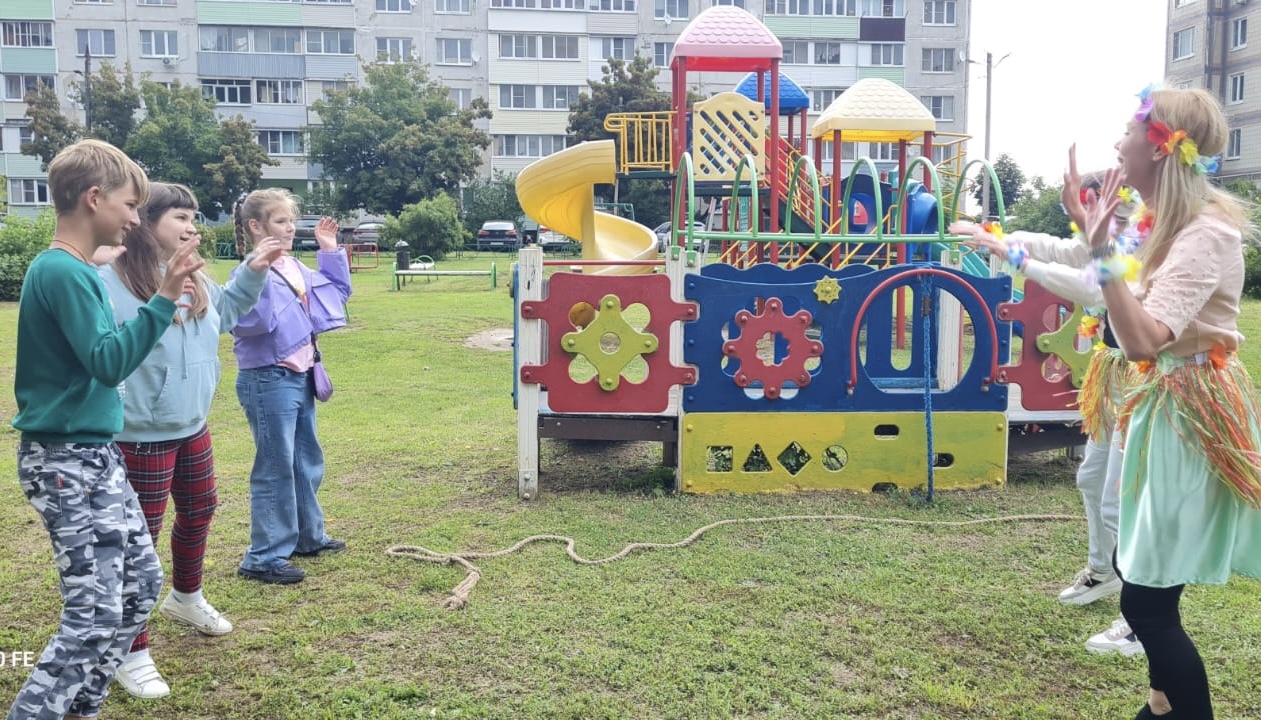 Вы сейчас просматриваете Игровая программа «На дальних островах» прошла в п. Мещерское М.О. Чехов