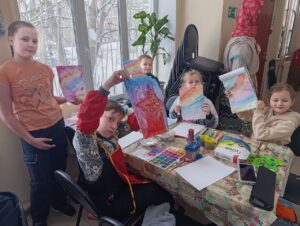 Подробнее о статье Мастер-класс по рисованию «Зимние узоры» прошёл в ДК «Полёт» М.О. Чехов