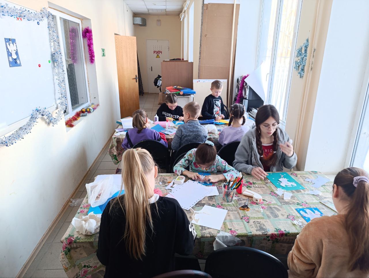Вы сейчас просматриваете Открытки к Рождеству подготовили в ДК «Полет» М.О. Чехов