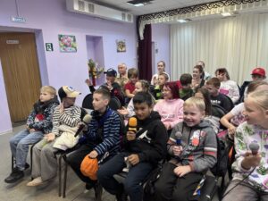 Подробнее о статье Караоке программа «Всем по солнышку» прошла в ДК «Полёт» м. о. Чехов